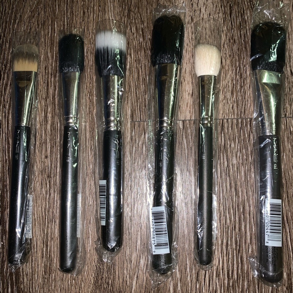 6 NEW MAC makeup brushes